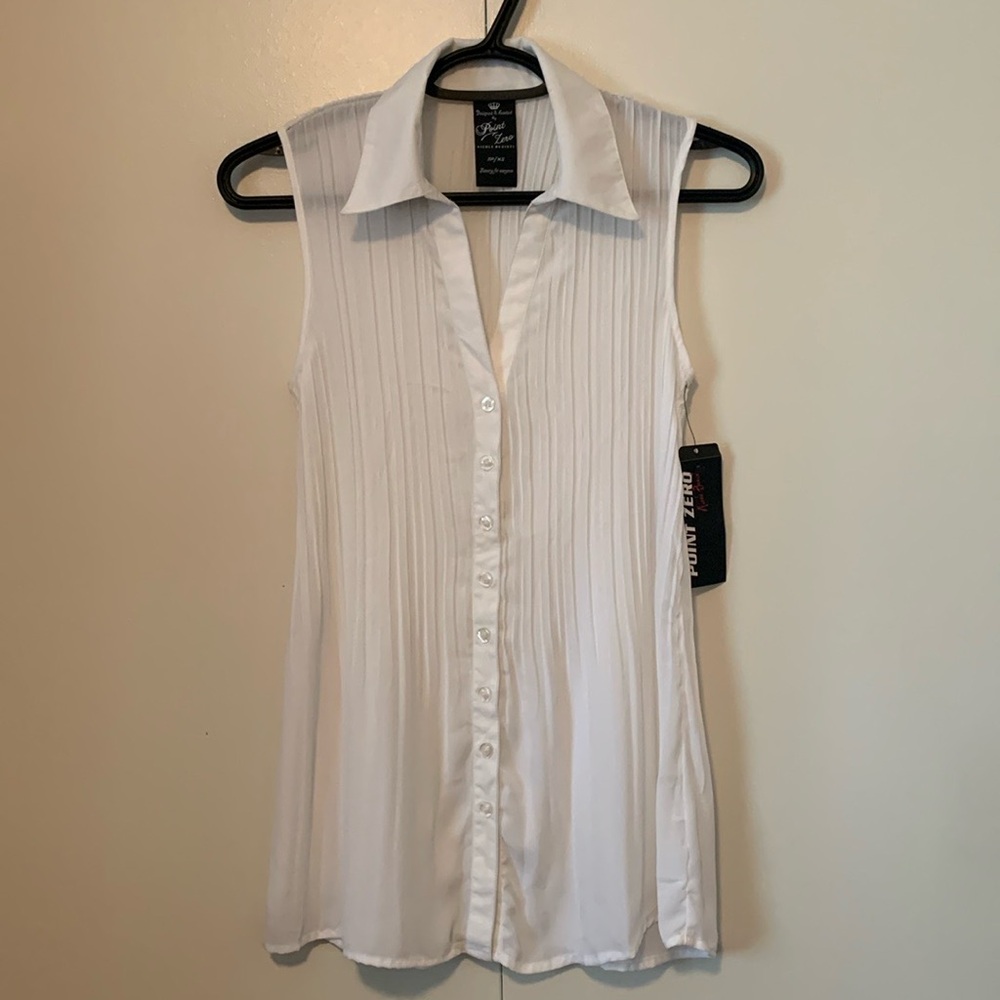 New Point Zero Sleeveless Button Up Collared Pleated White Top Size XS